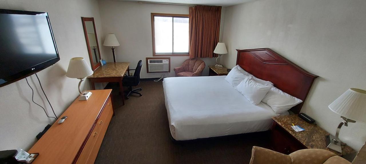 Days Inn By Wyndham Willmar Bagian luar foto