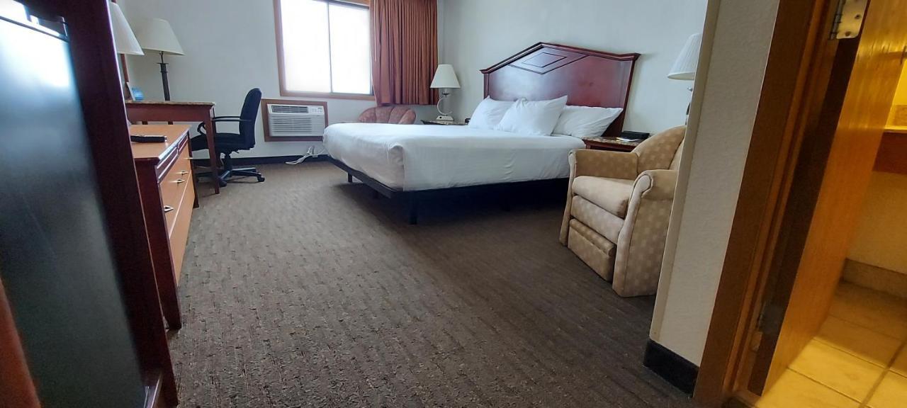 Days Inn By Wyndham Willmar Bagian luar foto