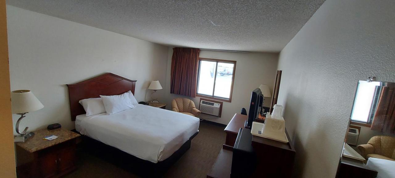Days Inn By Wyndham Willmar Bagian luar foto