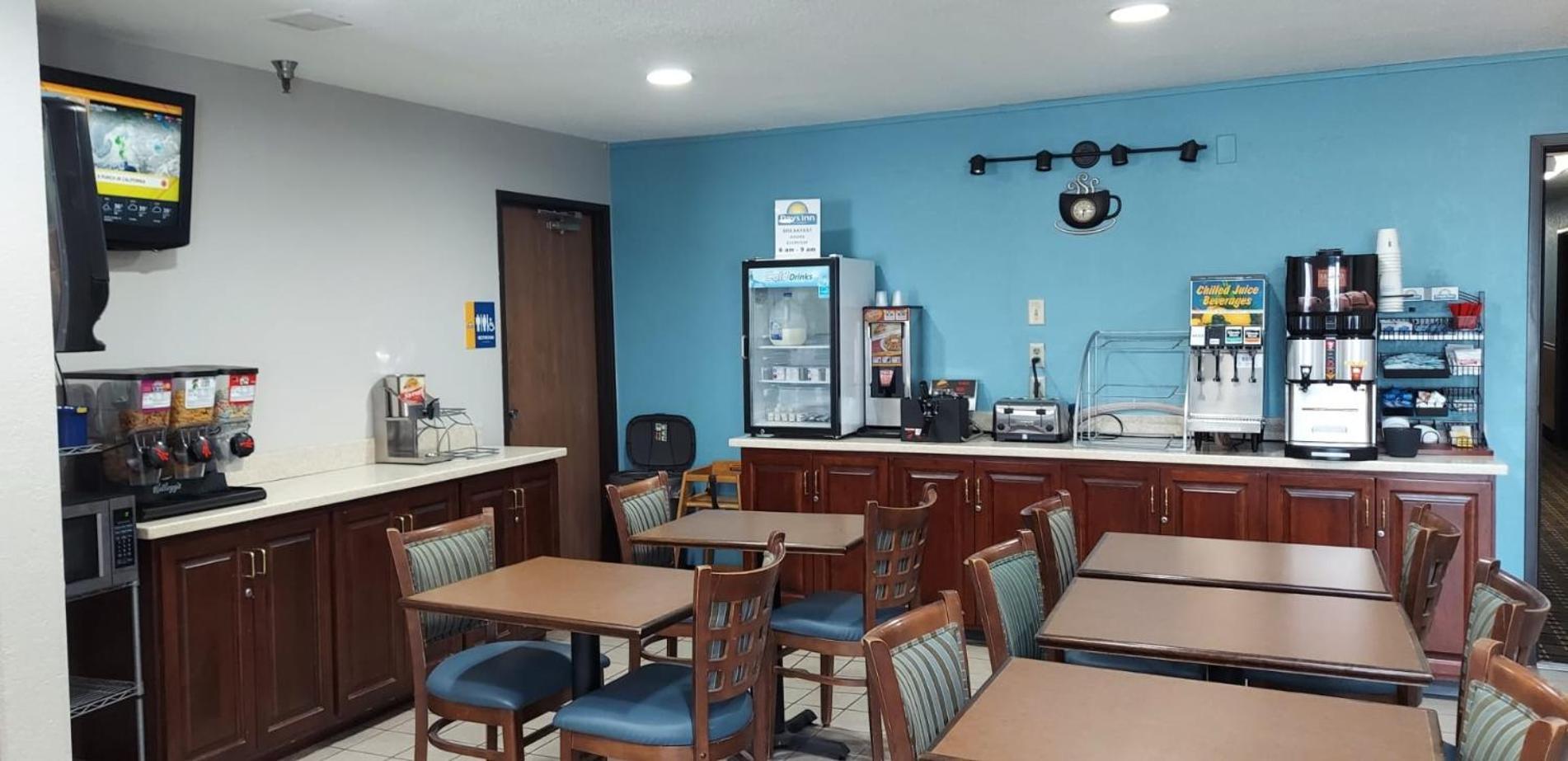 Days Inn By Wyndham Willmar Bagian luar foto