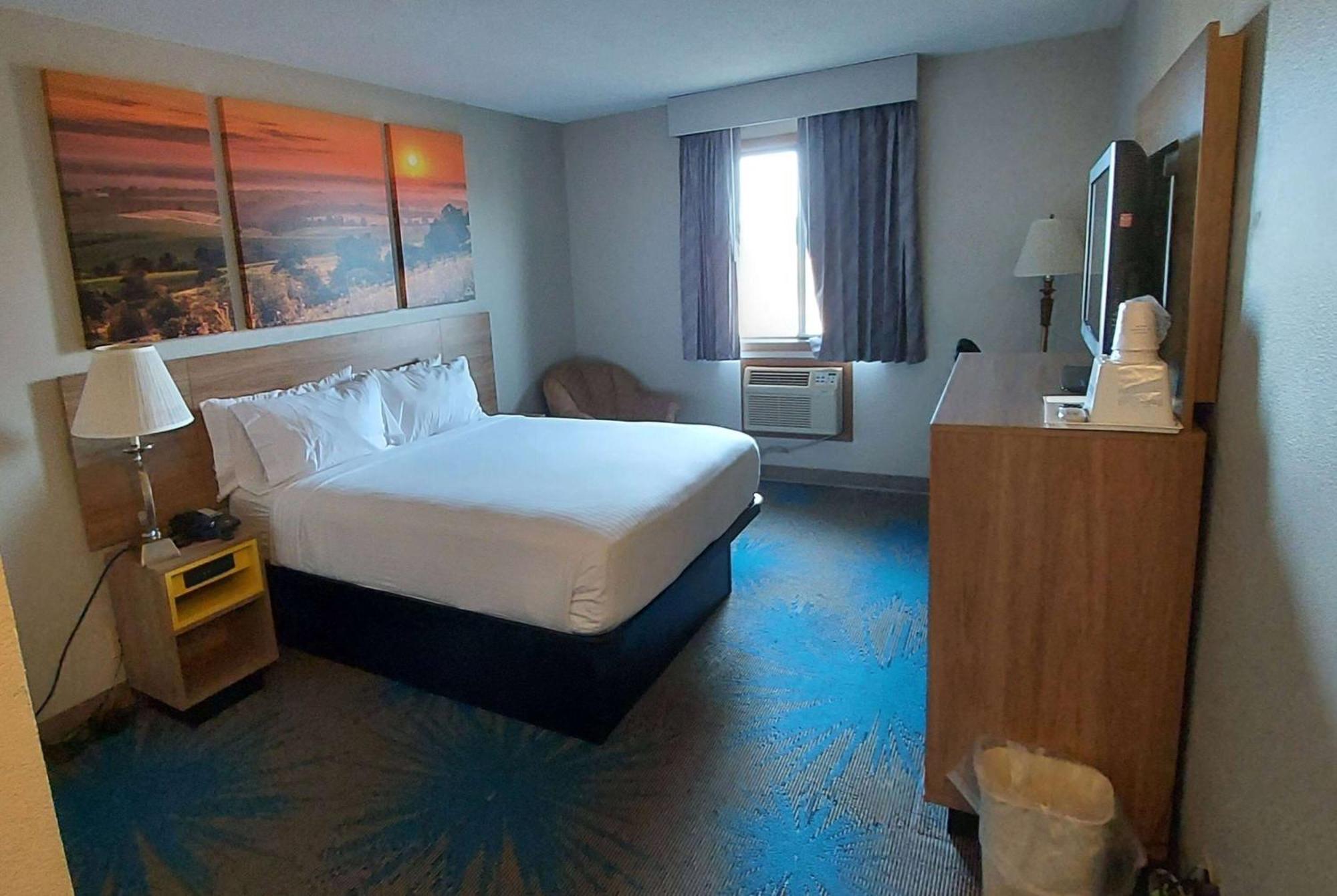 Days Inn By Wyndham Willmar Bagian luar foto