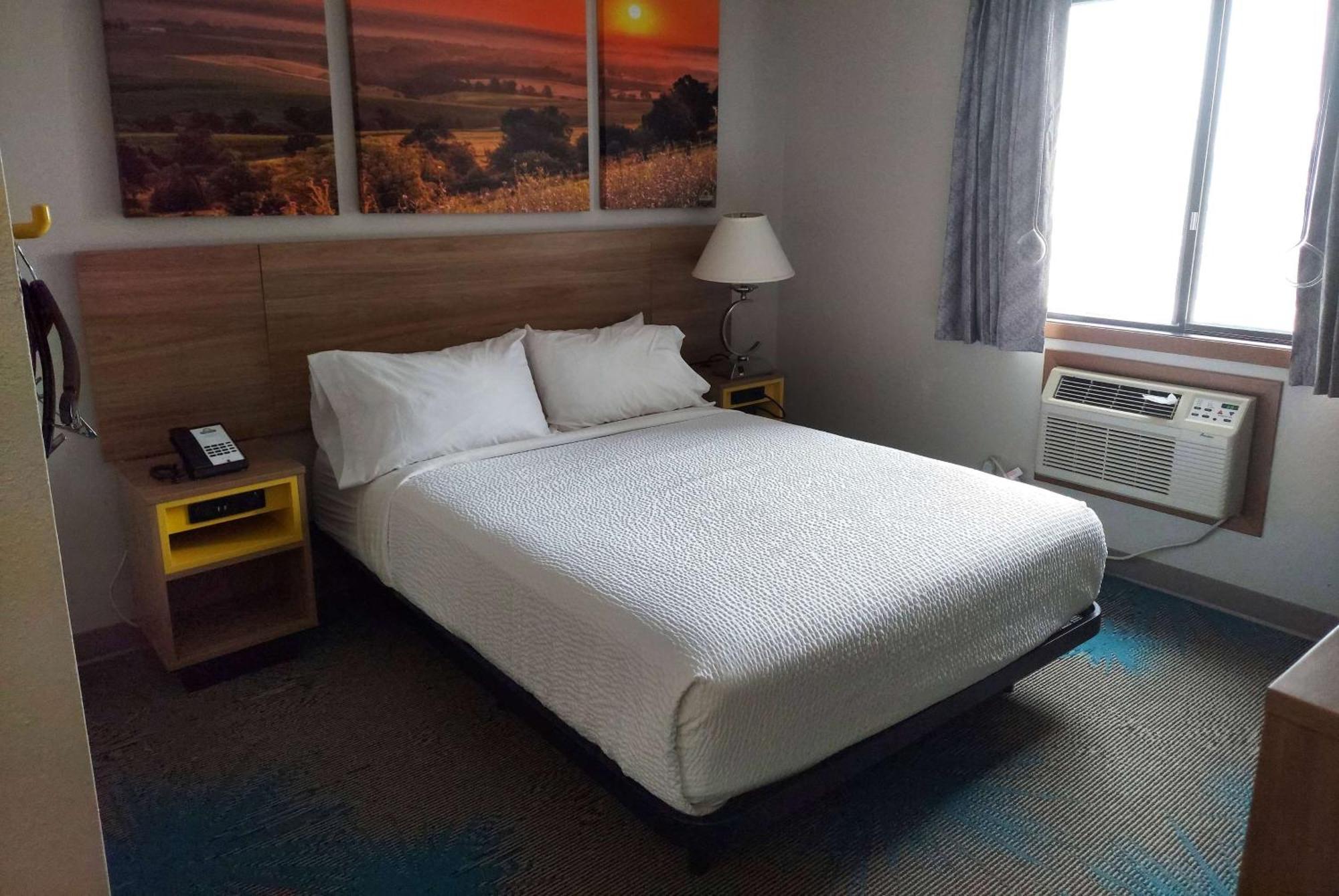 Days Inn By Wyndham Willmar Bagian luar foto